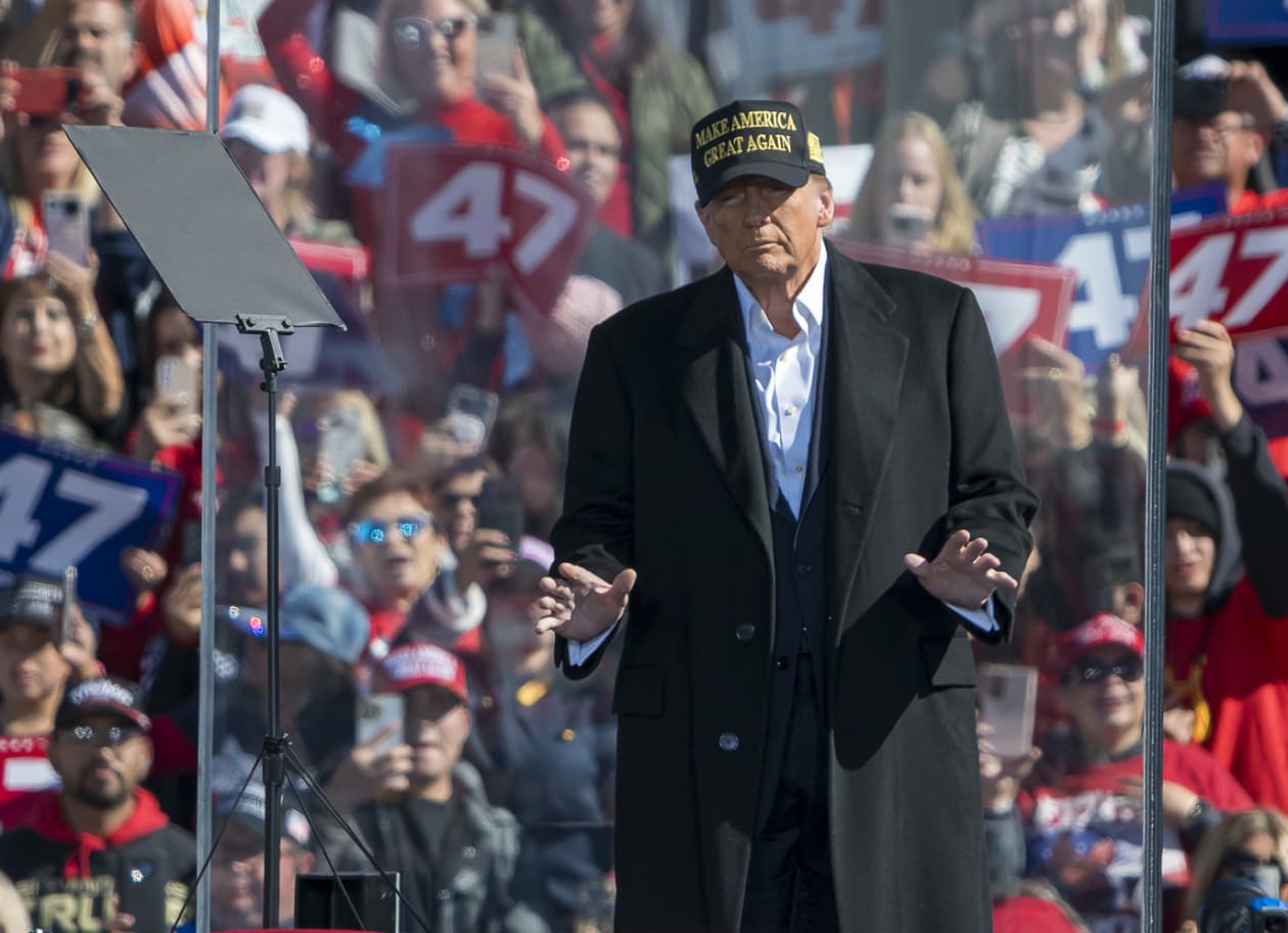 Trump gambles with late-stage trips to Democratic New Mexico and ...