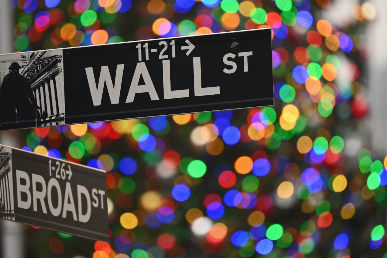 Dow Jones: When will the stock market stop going down?