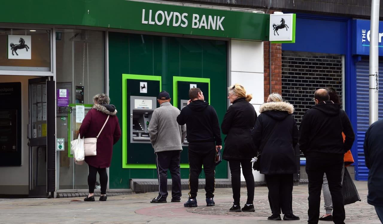 how do i sell my lloyds shares