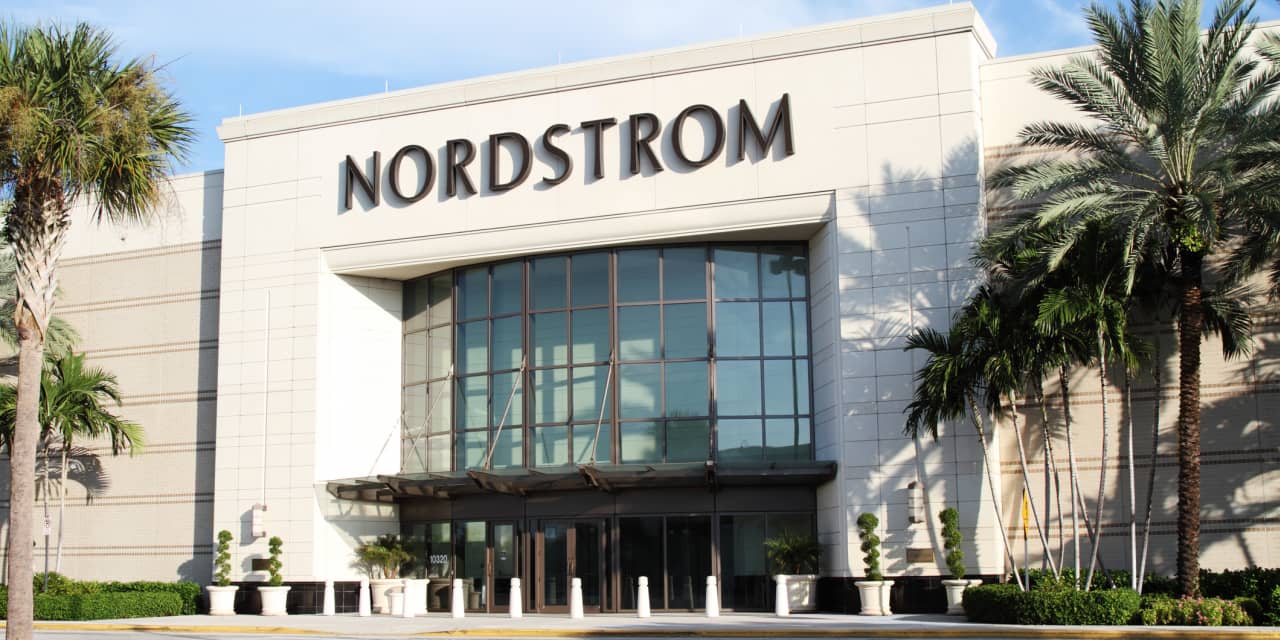 Nordstrom’s stock is rising. But executives are cautious about the rest of the year.