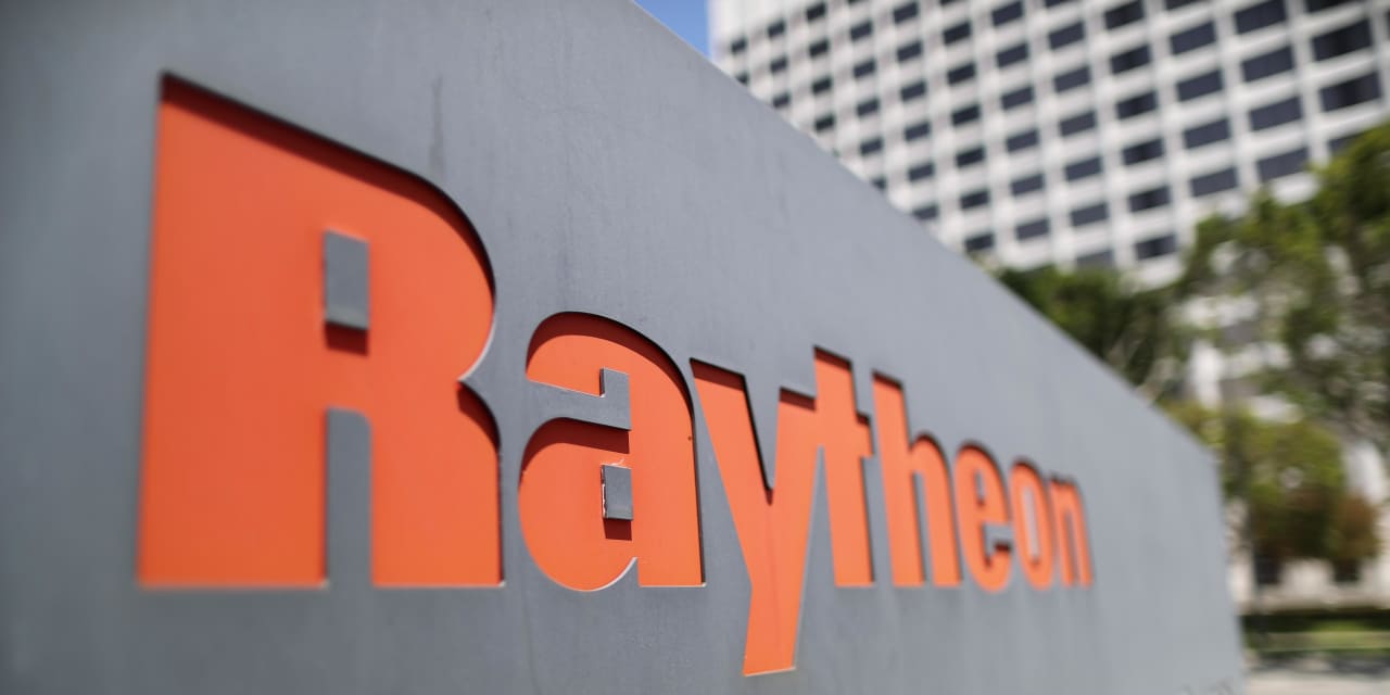 Raytheon to cut more than 15,000 jobs amid airline slowdown