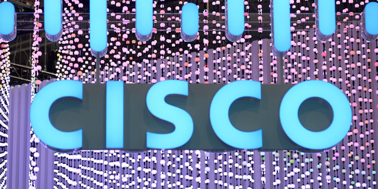 Cisco projects growth of 5% to 7% over next four fiscal years as software sales continue to climb