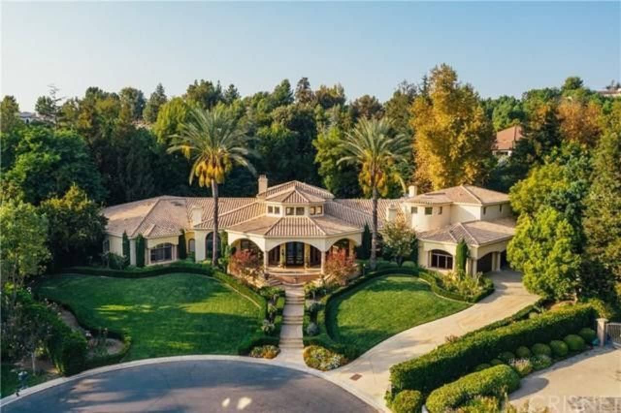 Take A Look Inside The 5 7 Million Mansion That Motley Crue S Nikki Sixx Is Selling Marketwatch