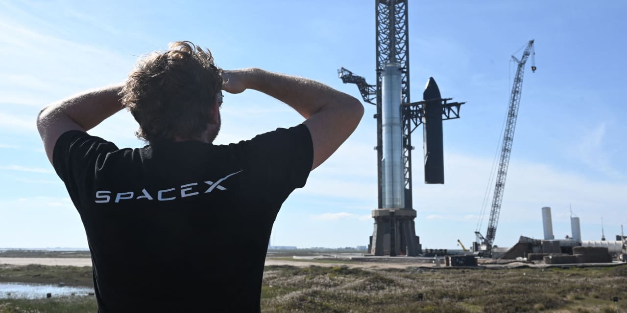 Elon Musk’s SpaceX files move company from Delaware to Texas