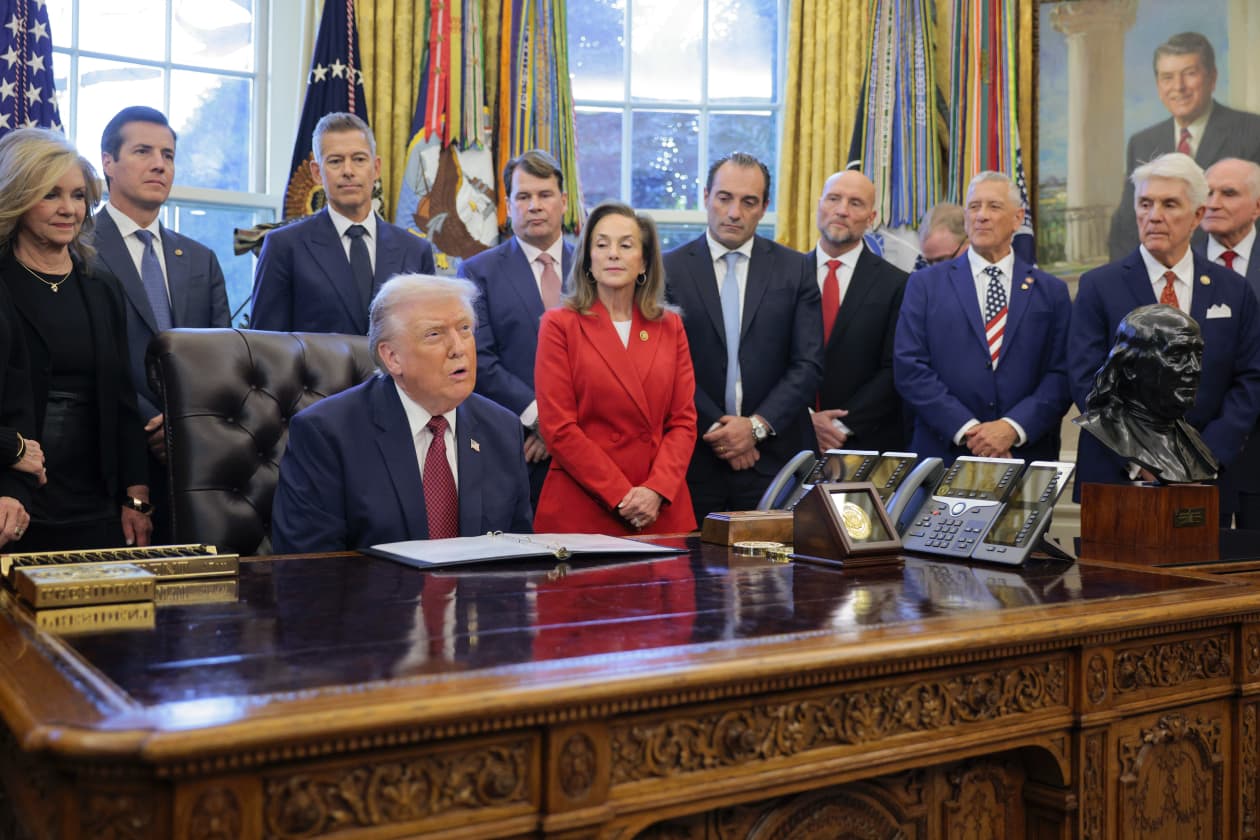 Trump touts rollback of fuel standards. Here’s why it ‘won’t suddenly ...