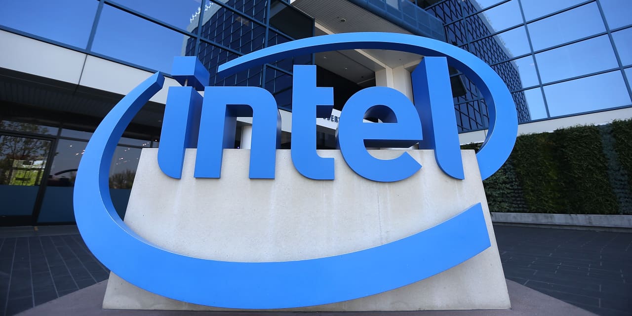 Intel earnings to give first look on how shortages are affecting U.S. chip makers in 2021