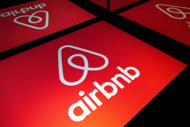 Airbnb Ipo Raises At Least 3 5 Billion Challenging Doordash And Snowflake For Largest Ipo Of The Year Marketwatch