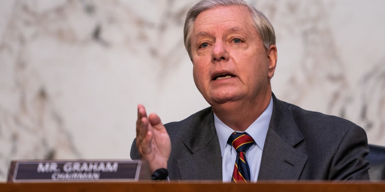 Sen. Lindsey Graham facing ethics complaint over Georgia ballots question