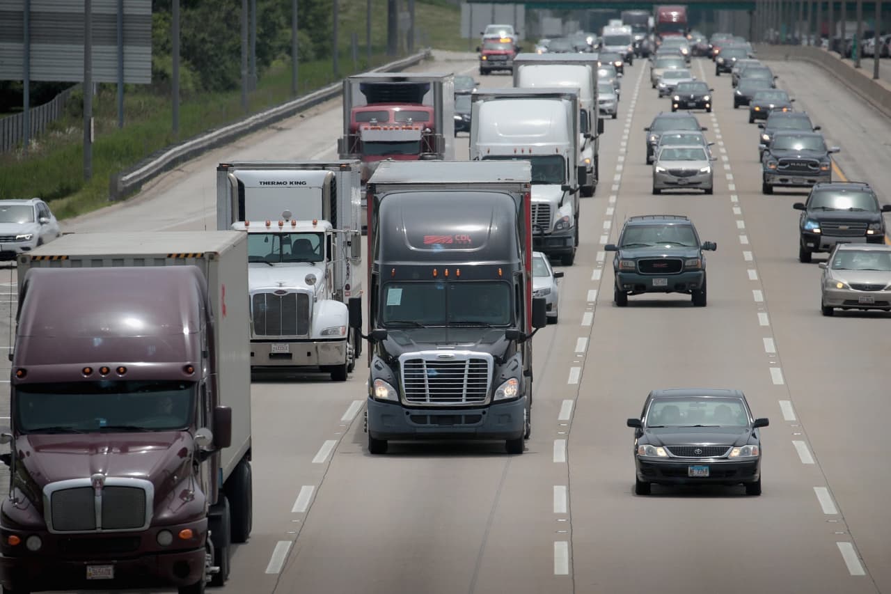 AI fears slammed trucking stocks. Analysts see an obvious buying opportunity.