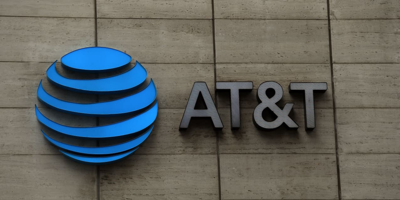 AT&T sees strong wireless growth but pandemic still weighs on film business