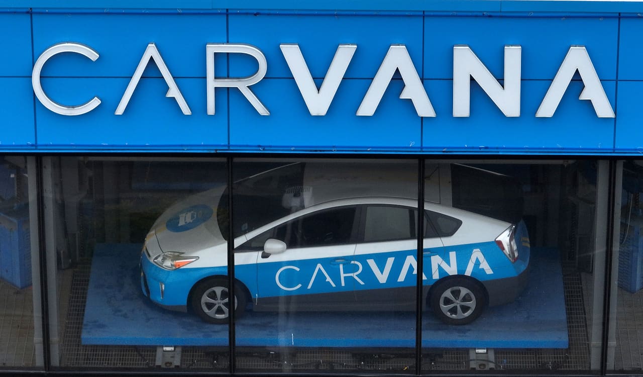 How Carvana caused a Wall Street whiplash, as the stock soars to a 2-year high