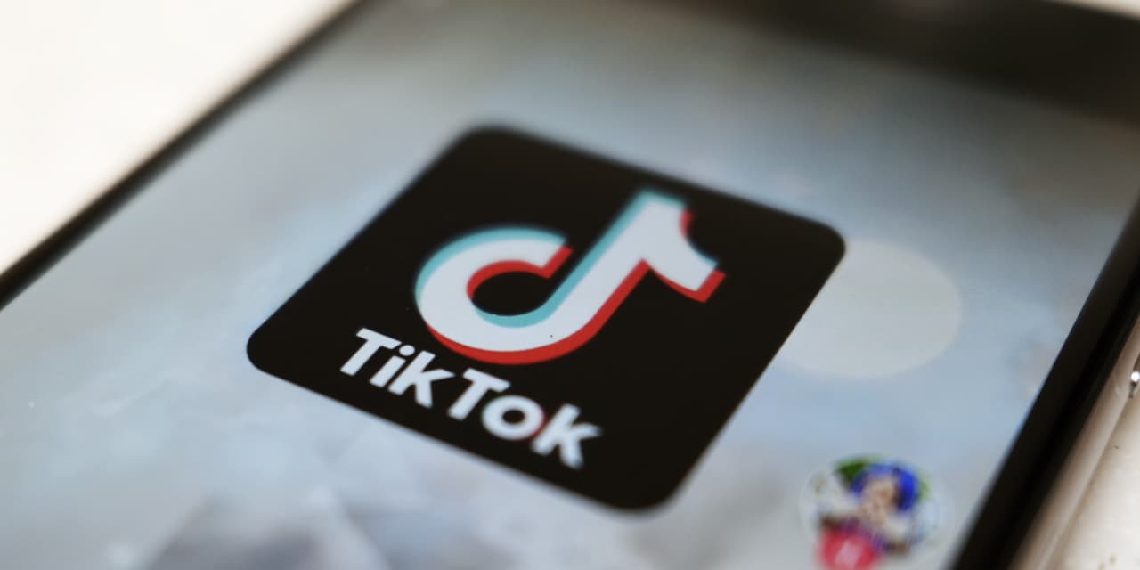 #: TikTok, AmEx, Netflix join list of companies suspending operations in Russia