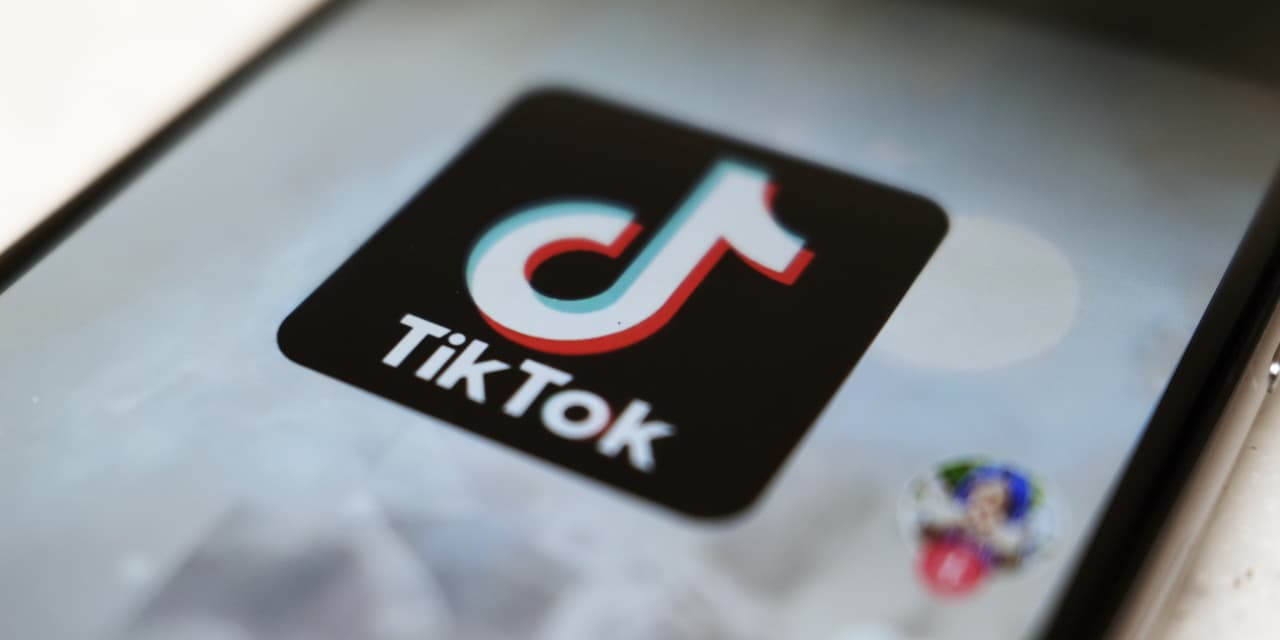 #: TikTok, AmEx, Netflix join list of companies suspending operations in Russia