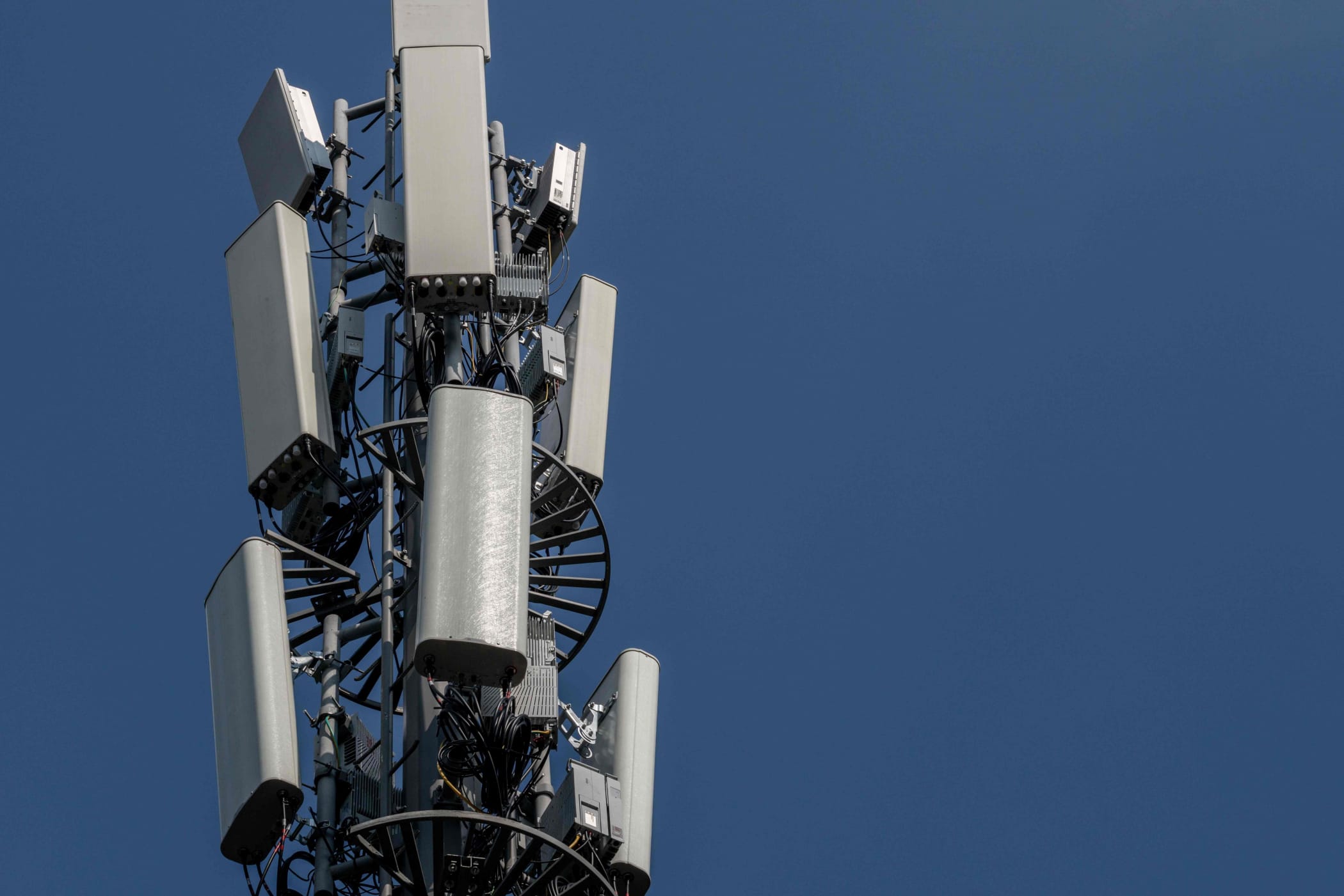 Вышки 5g. 5g вышки в шарыпово. Где вышка 5g. Вышки 5g. Разрешение на установку вышки сотовой связи.