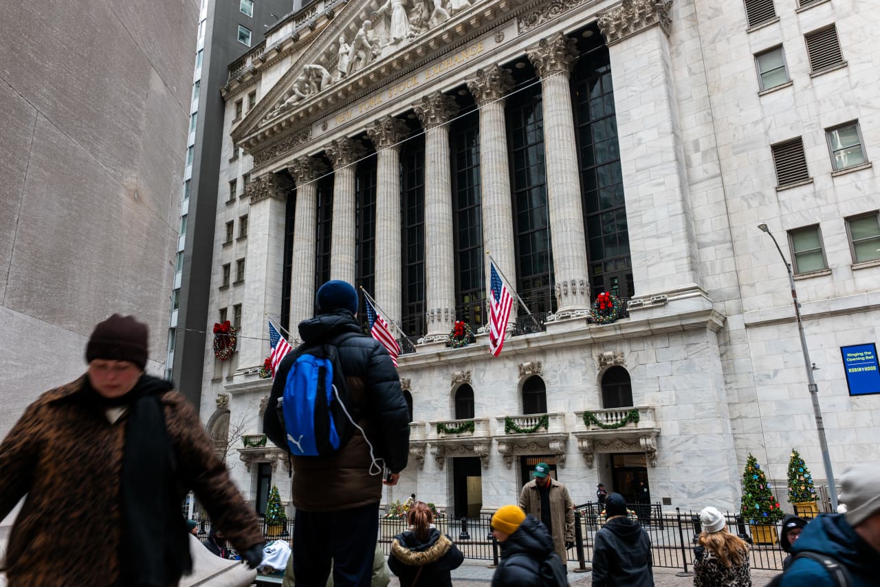 Stocks face their first real test of 2026 with Friday’s pivotal jobs report and possible tariff ruling | Curated by Alerts360