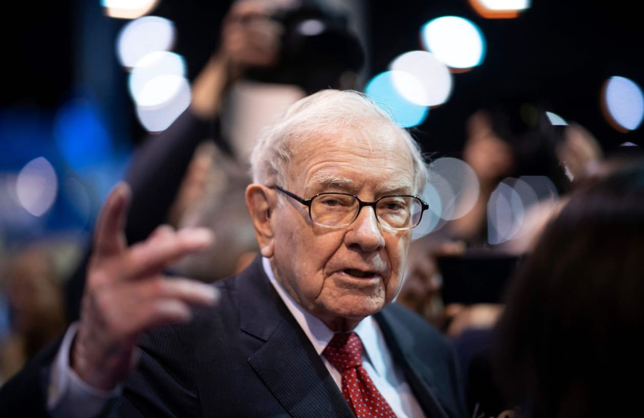 Opinion: Warren Buffett has secretly invested $5 billion into a mystery  stock — and the trail leads to this industrial giant - MarketWatch