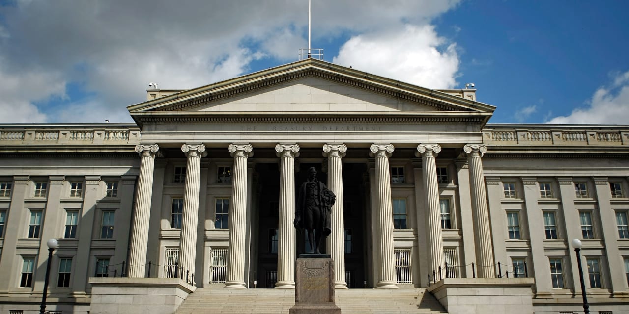 marketwatch.com - Frances Yue - Hedge funds' record Treasury bets risk sending 'shockwaves' through the global bond market, Apollo says