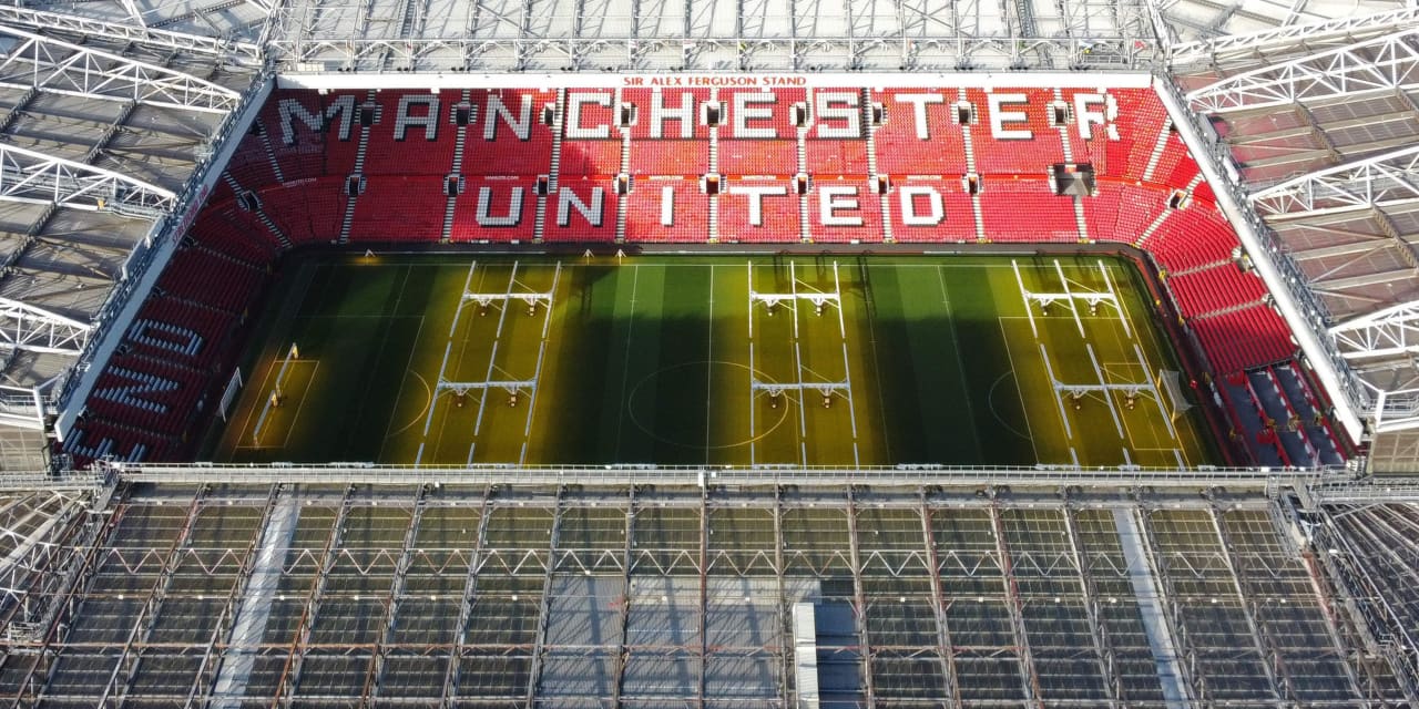 Ratcliffe set to clinch Manchester United minority stake next week, reports say - Vimarsana News