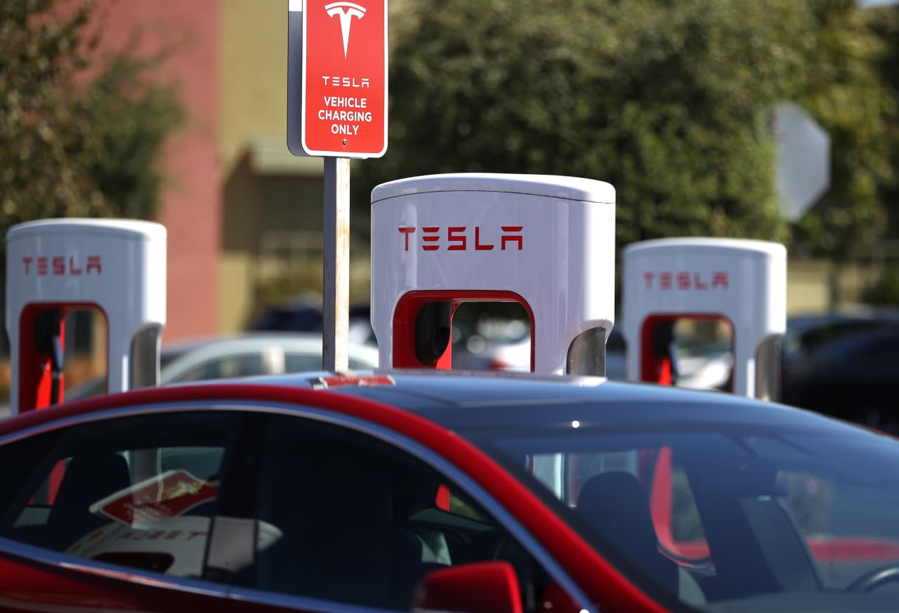 should i buy tesla car