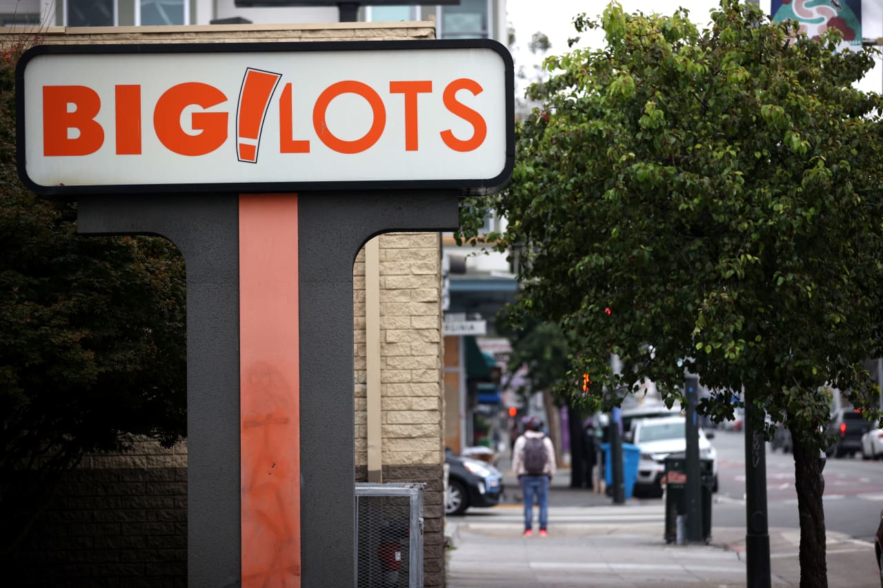 Big Lots, Express and Children's Place could spell more trouble for commercial real estate, Barclays says