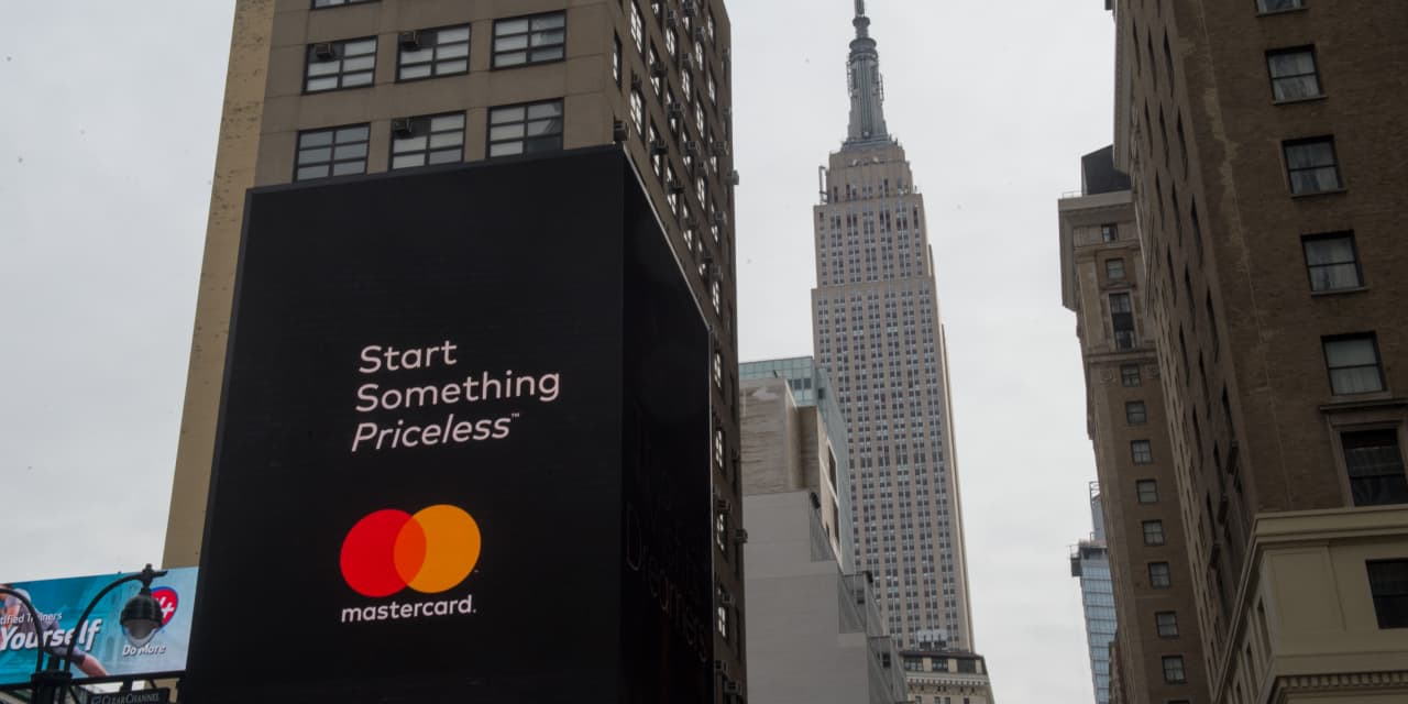 Mastercard to get merchants to accept a number of cryptocurrencies later this year