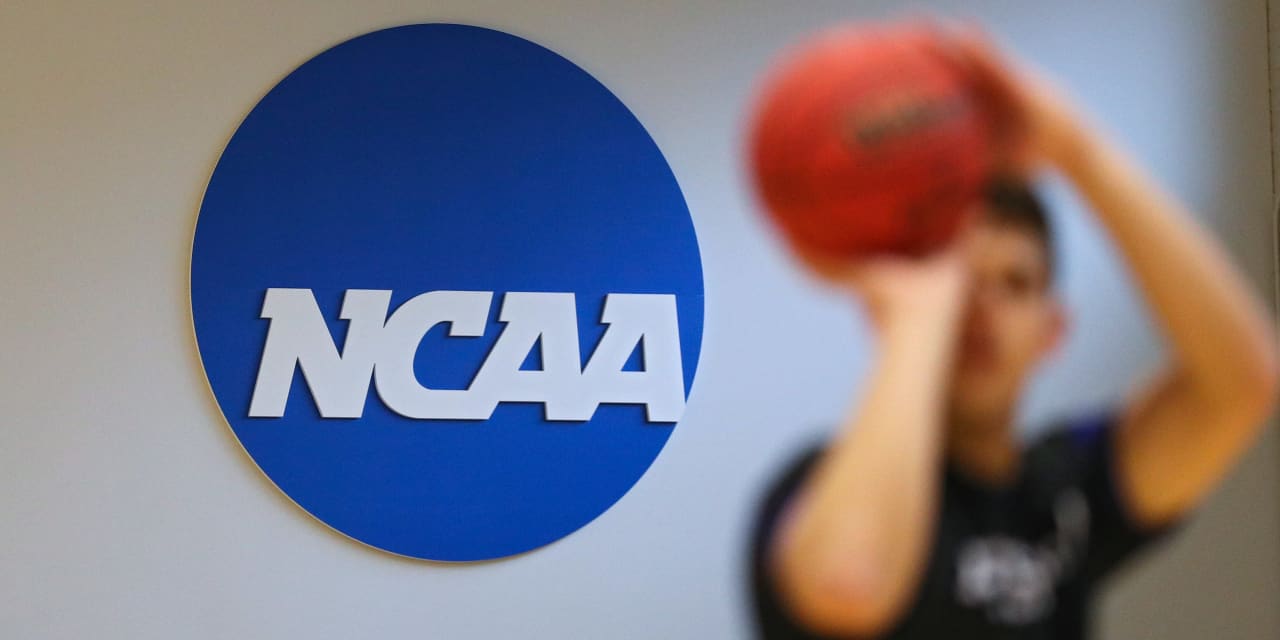 NCAA decides not to vote on letting athletes make money from endorsements