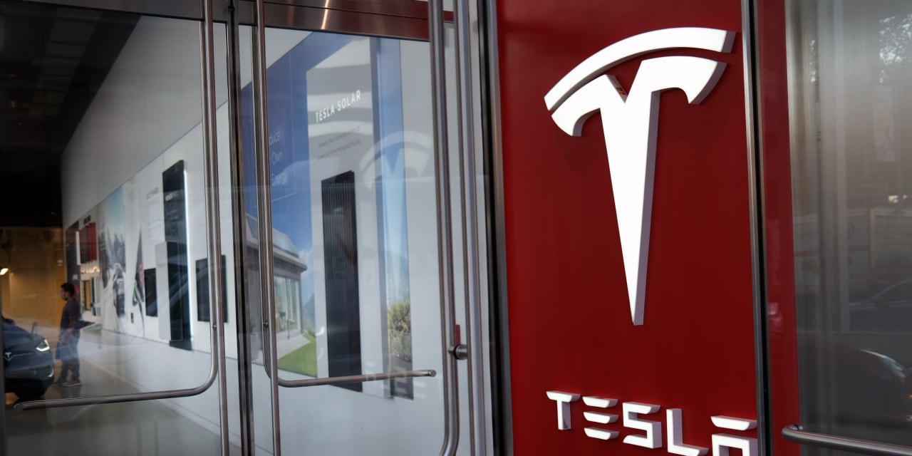 Tesla slides to bottom of Consumer Reports' reliability survey - MarketWatch