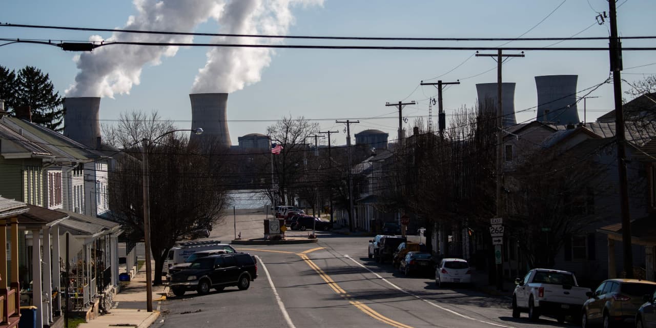 Opinion: Nuclear power is hardly the preferred alternative to oil, coal and other fossil fuels, which only makes these U.S. energy stocks more attractive