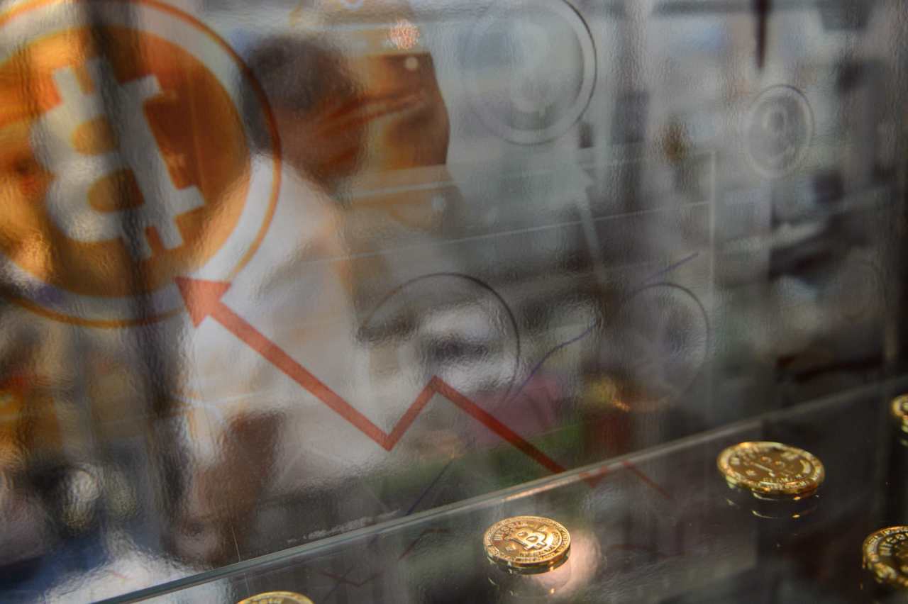 Bitcoin Stands Less Than 5 From A Record High As Cio Of World S Biggest Asset Manager Says It Will Take Place Of Gold Marketwatch