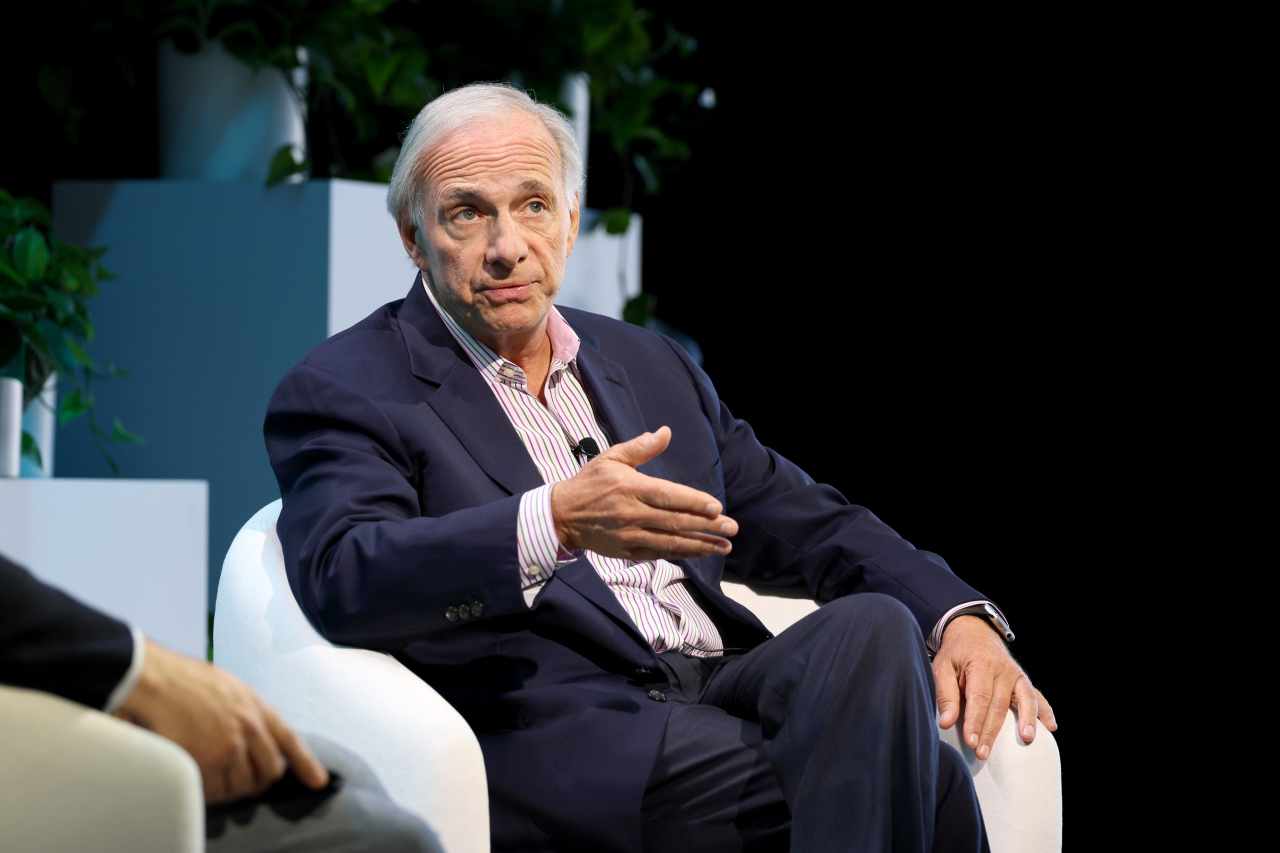 Ray Dalio says investors should have 15% of their portfolios in gold. Here’s what others think of his advice.