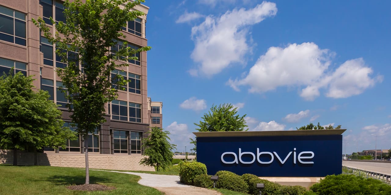 #: AbbVie cuts earnings forecast due to milestone payments