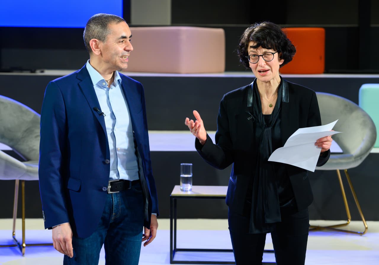 Scientists behind COVID-19 vaccine will depart BioNTech