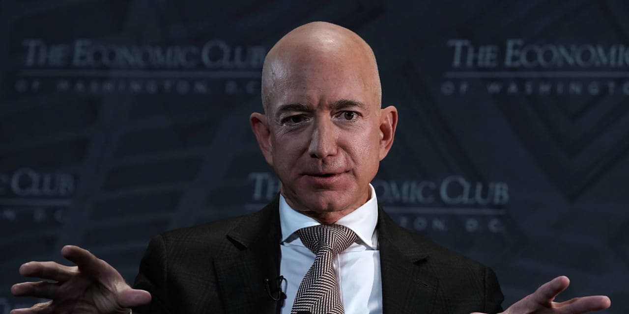 No, Jeff Bezos hasn’t been unloading Amazon stock