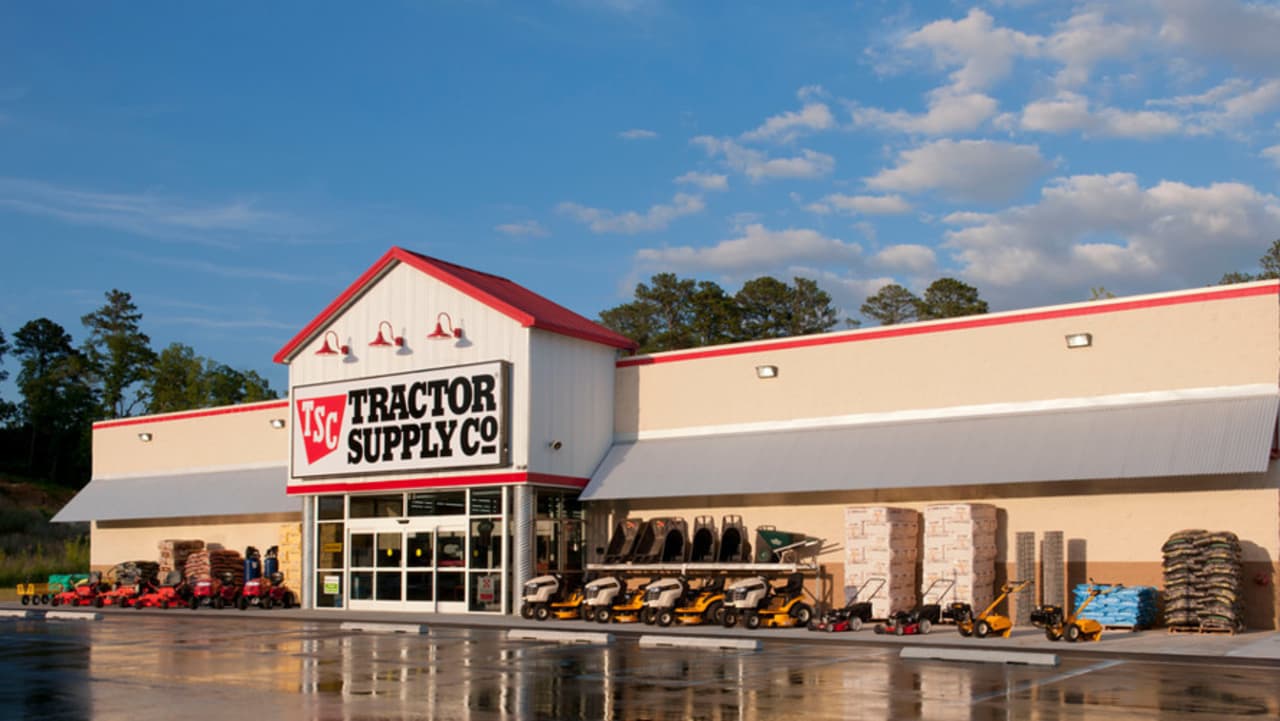 Tractor Supply Co. ekes out sales gain in ‘tepid’ demand environment