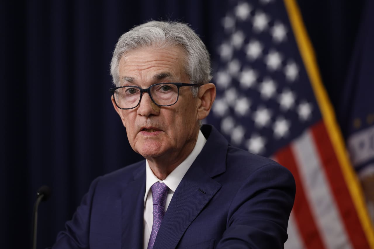 Powell says inflation is showing signs of resuming cooling trend