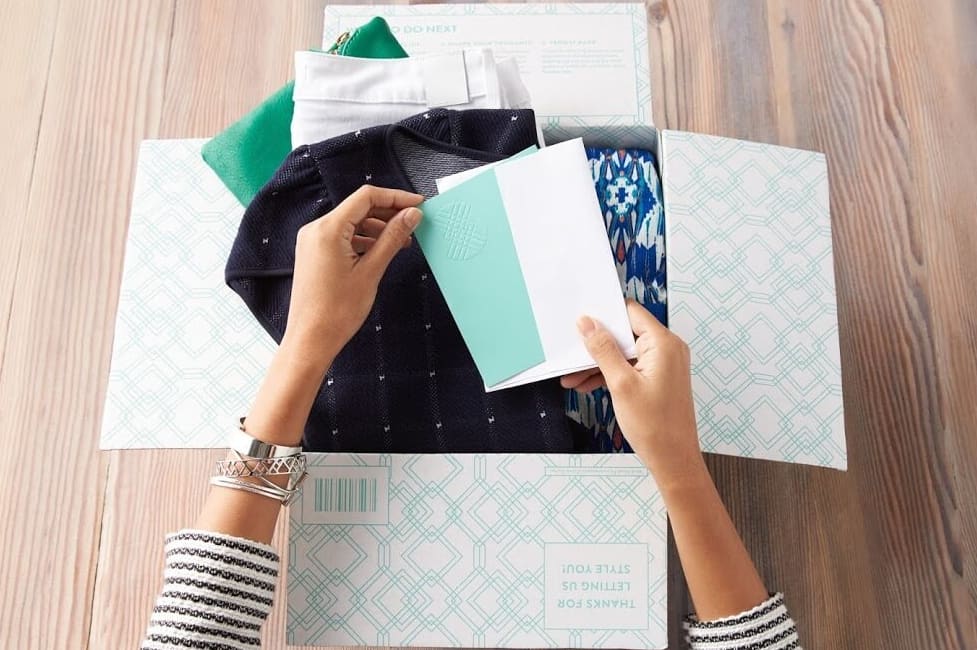 Покупки советы. Stitch Fix. Stitch Fix о компании. Clothing subscription Box uk. Borrow clothes subscription.