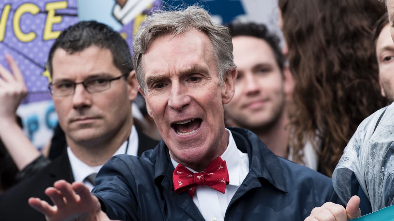 Still refusing to wear a mask? Bill Nye would like to have a word with you  - MarketWatch