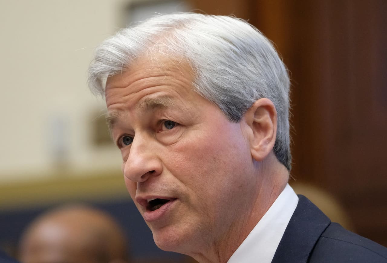 Jamie Dimon praises House leaders for Ukraine, Israel aid deal, but flags difficulty of getting anything done in the U.S.