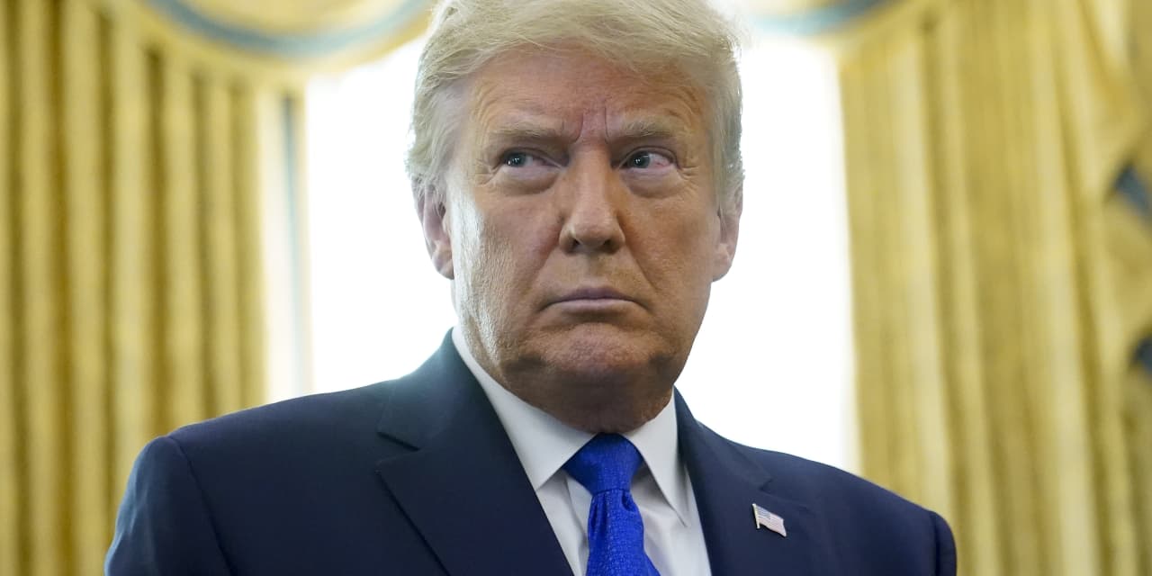 Según se informa, Trump planea emitir alrededor de 100 indultos el martes