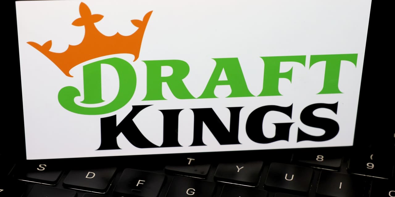 DraftKings agrees to buy in-game betting company Simplebet