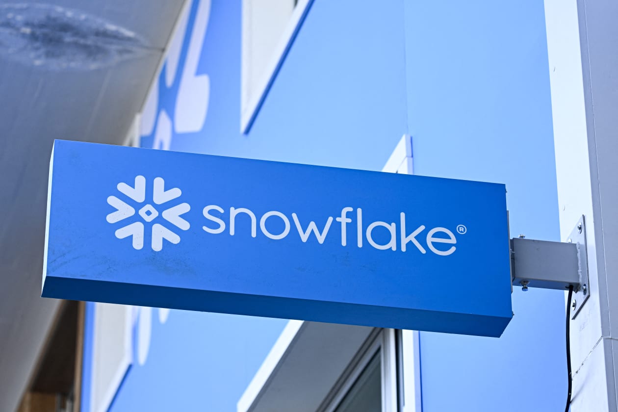 Shares in Snowflake are surging.  Here’s what Wall Street analysts are saying.