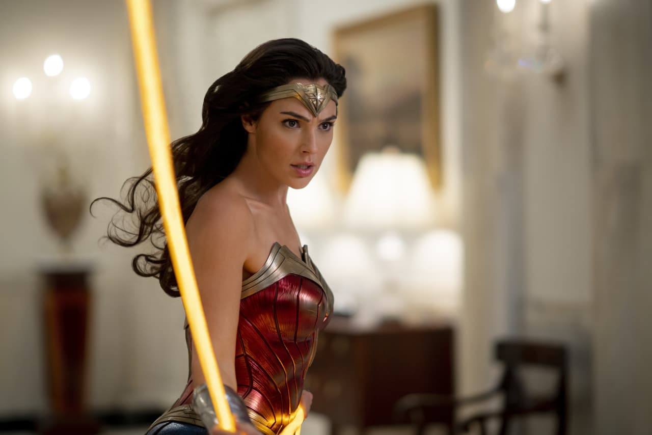 Box Office: 'Wonder Woman' Will Make 'Justice League' A Bigger Hit (And A  Safer Bet)