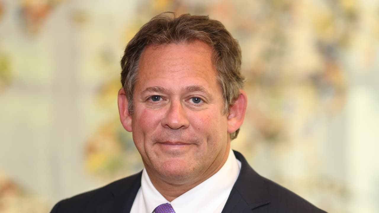 head of blackrock s more than 2 trillion fixed income division says investors should turn to cash as bonds don t offer enough of a parachute marketwatch