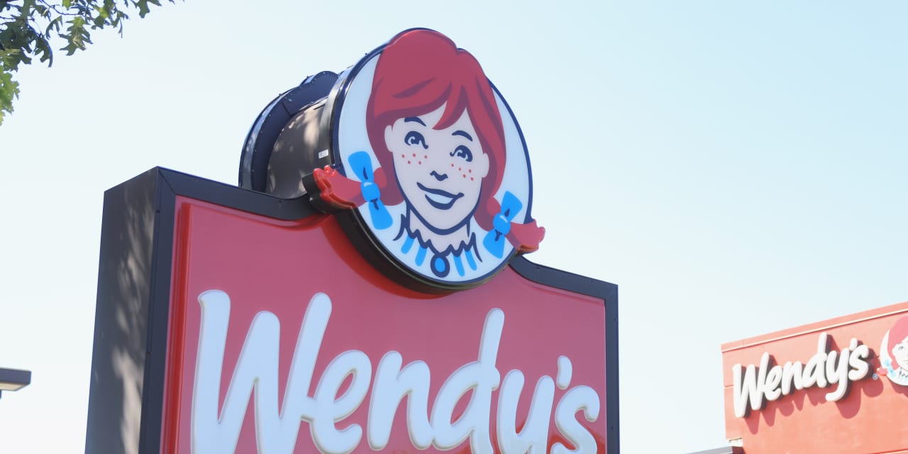 Wendy's stock falls toward a 3-month low after earnings miss, downbeat outlook - Vimarsana News