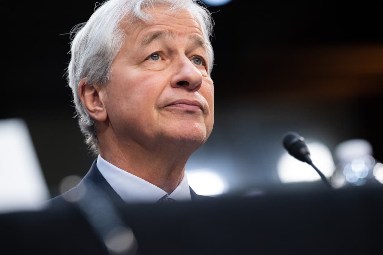 ‘We should not sleepwalk into disaster’: Jamie Dimon calls on next president to unite America