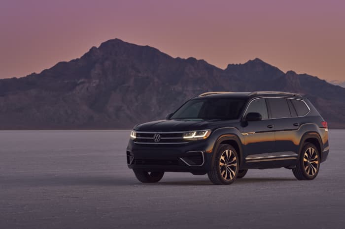 3 row SUVs compared The 2021 VW Atlas vs. the 2021 Subaru Ascent