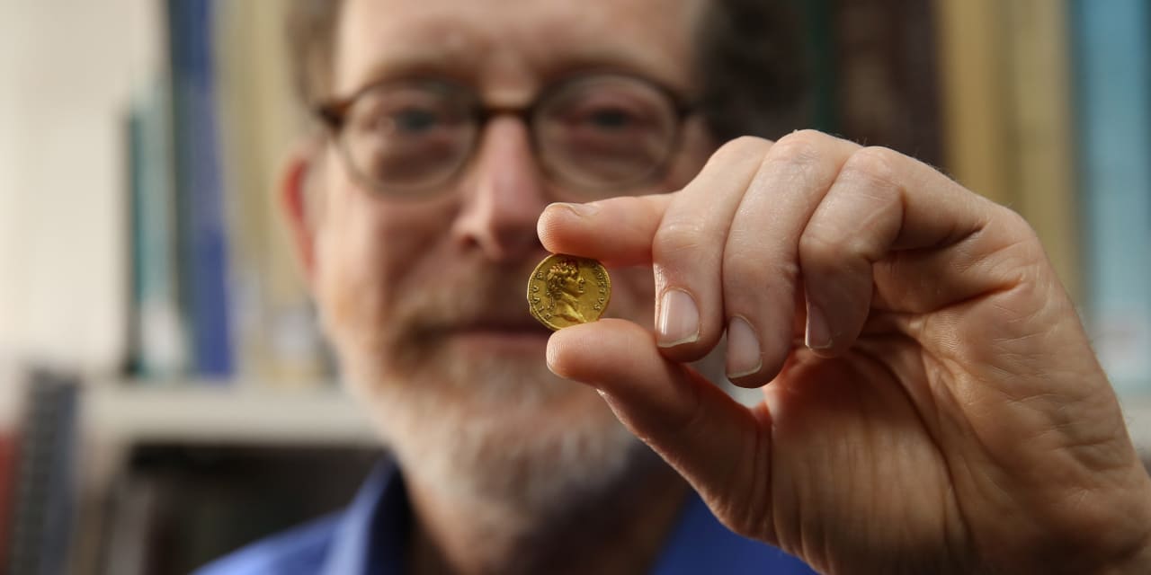 Gold logs slight get as stock-market rally fades Tuesday, dollar softens