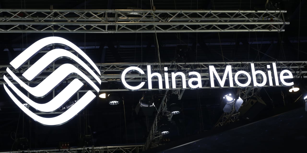 China’s shares fall as NYSE closes three Chinese telecoms companies again