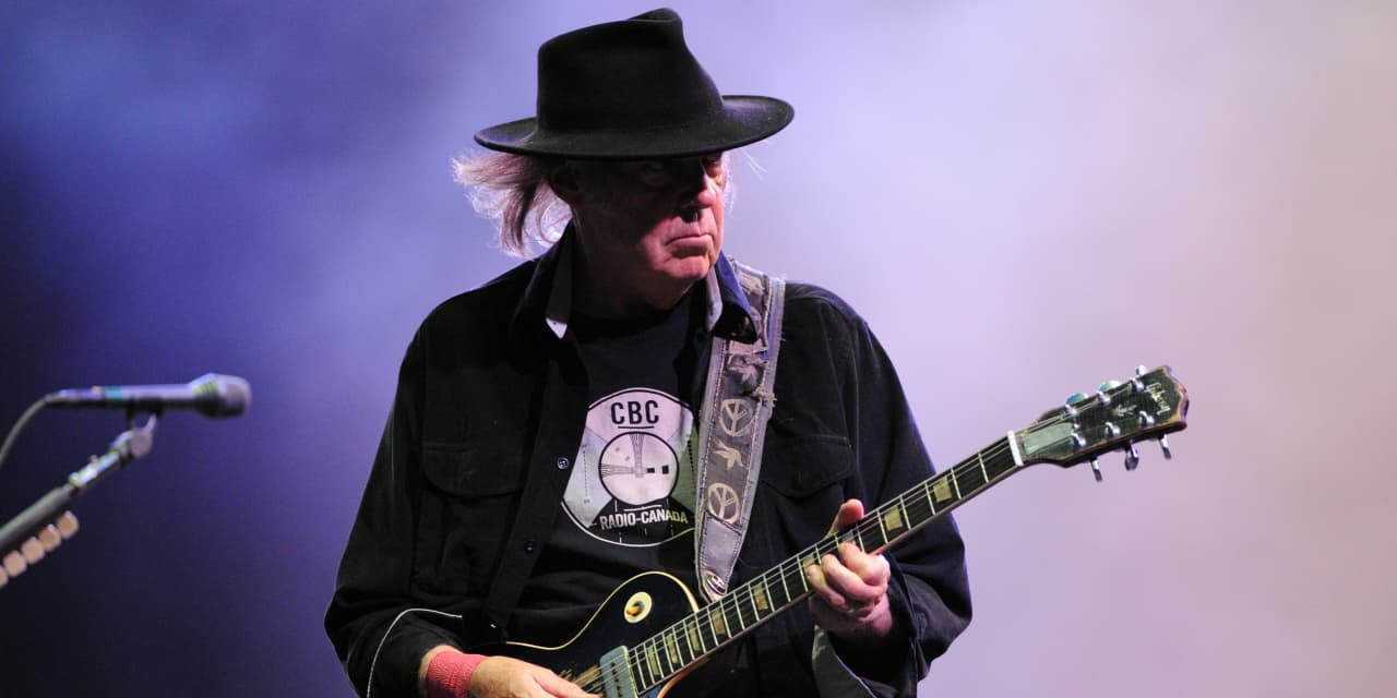 Neil Young beats gold of gold by selling song catalog for 50% to publisher