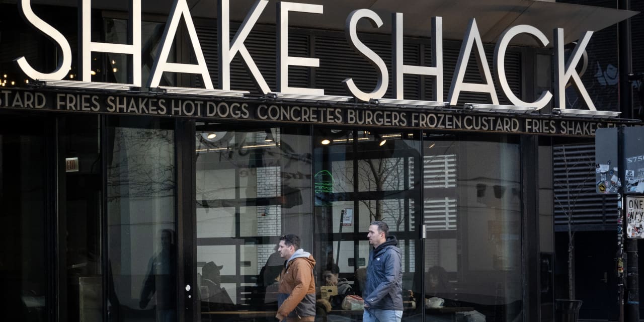Shake Shack Cetak Rugi Pertama dalam 3 Tahun — Harga Daging Sapi dan Sentimen Konsumen Jadi Tekanan